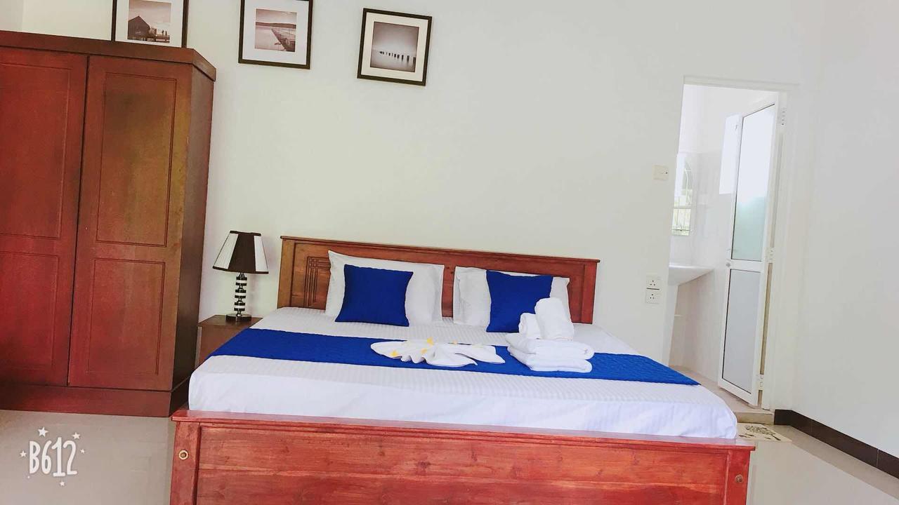 Blue Whale Holiday Hotel Mirissa Exterior foto