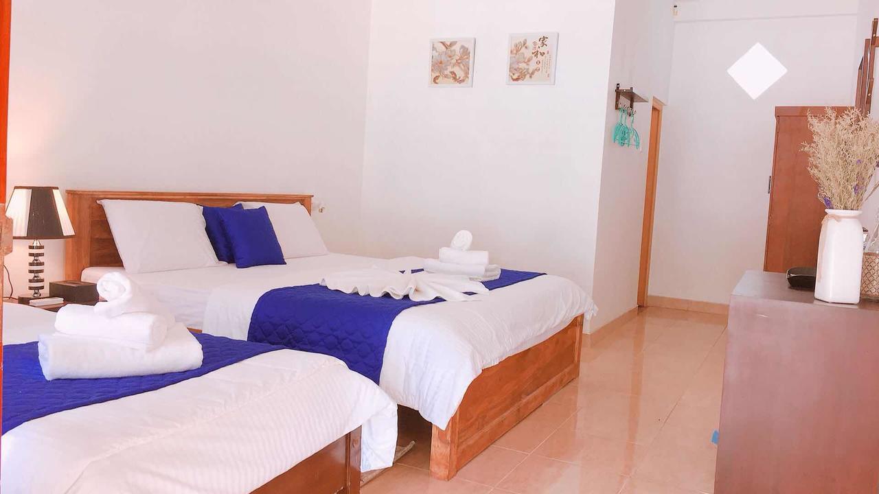Blue Whale Holiday Hotel Mirissa Exterior foto