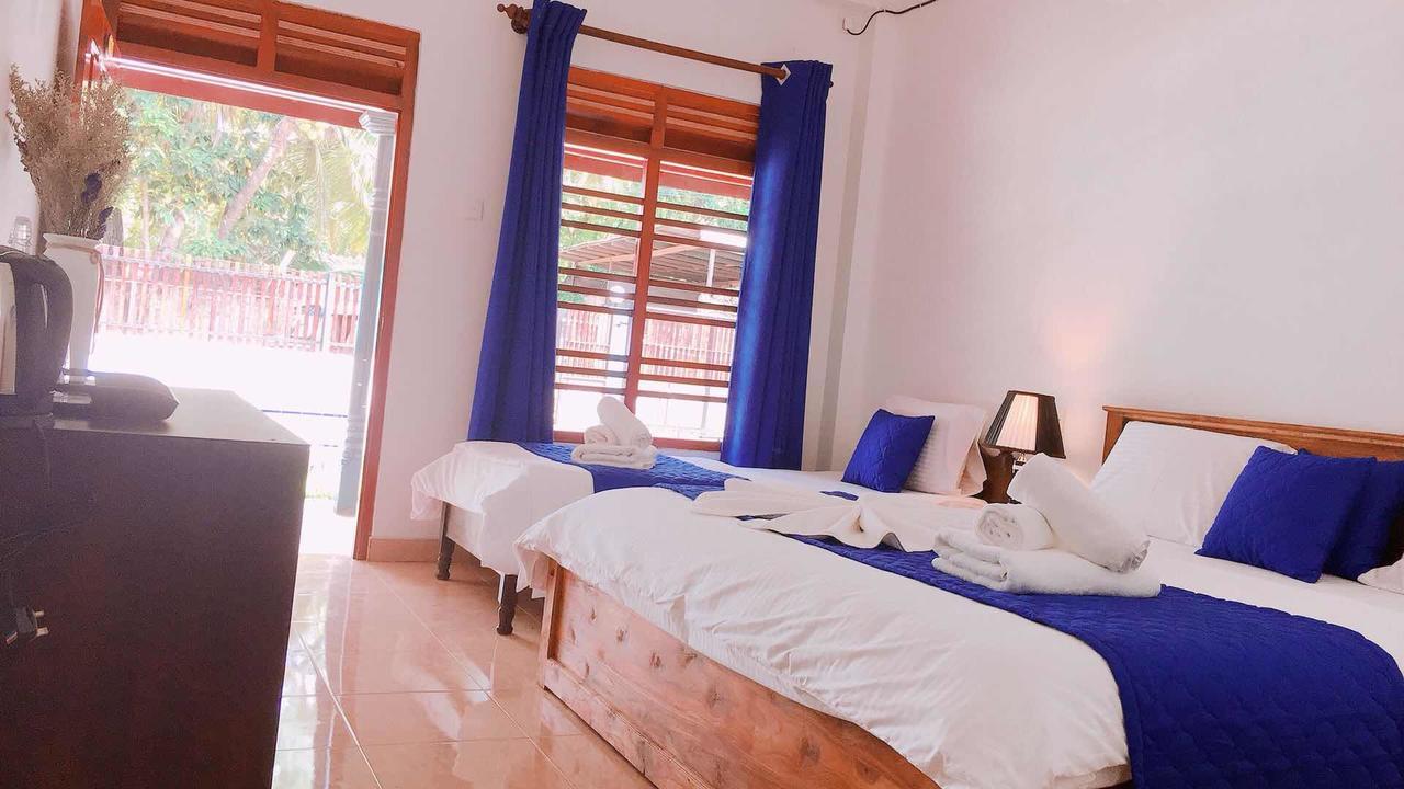 Blue Whale Holiday Hotel Mirissa Exterior foto