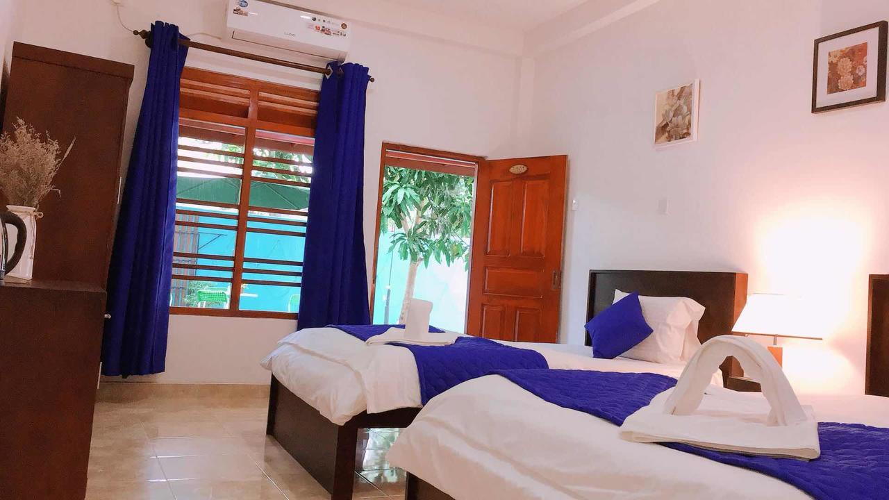 Blue Whale Holiday Hotel Mirissa Exterior foto